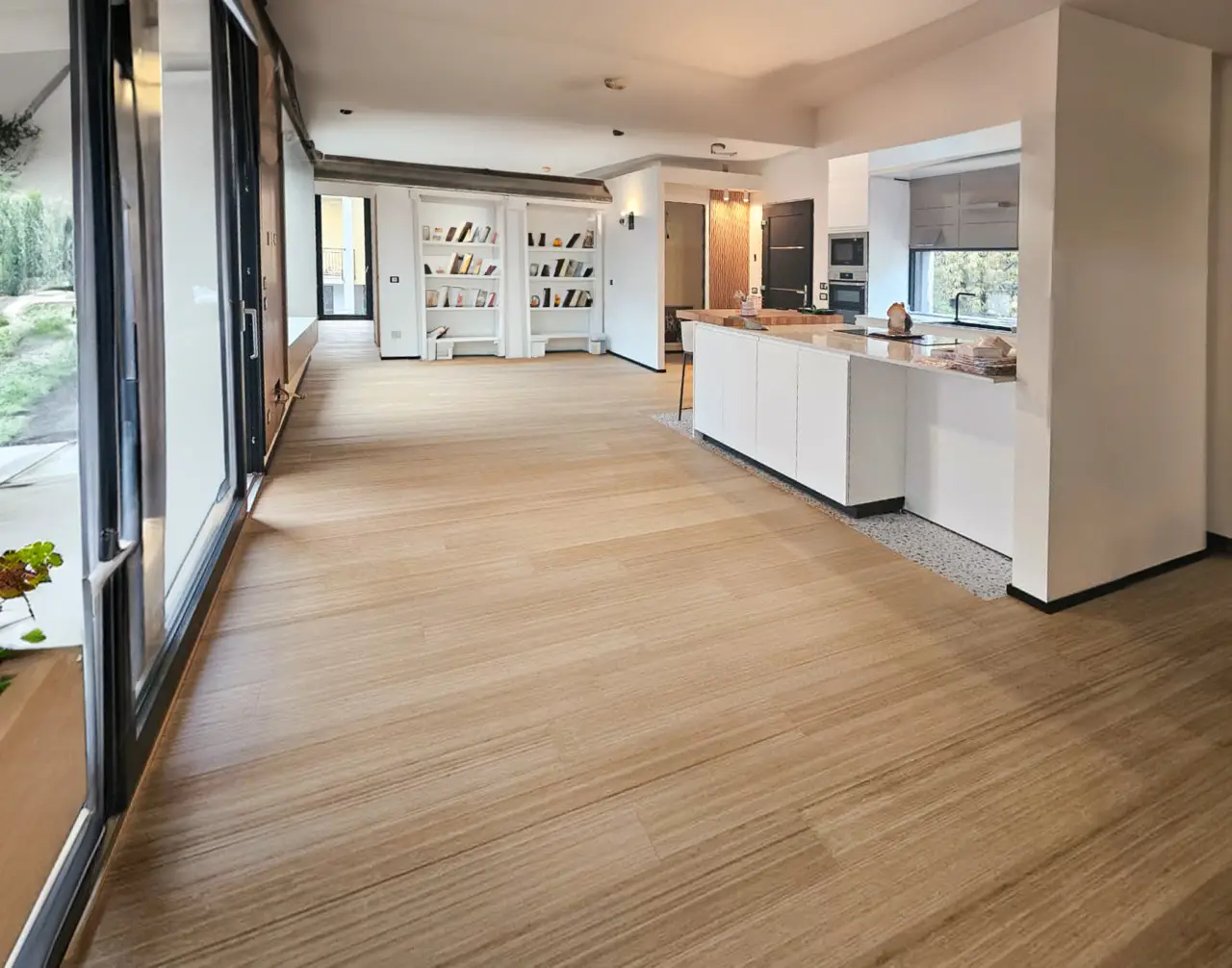 Il trucco definitivo per pulire il parquet e farlo tornare brillante all’istante